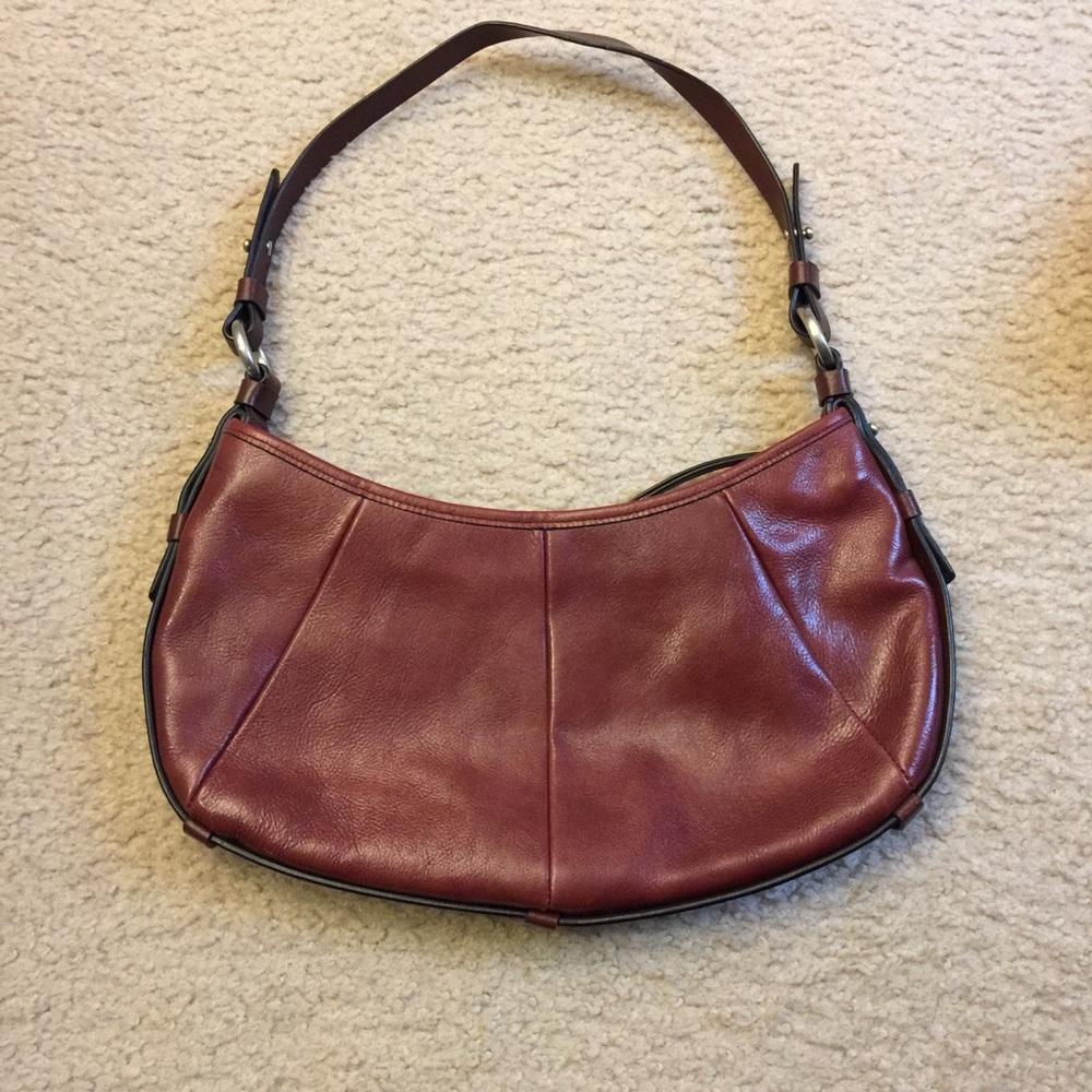 Brown Leather Shoulder Bag 💼